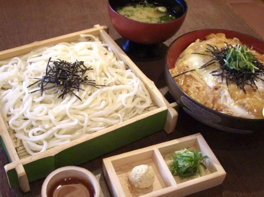 かつふじ　うどん