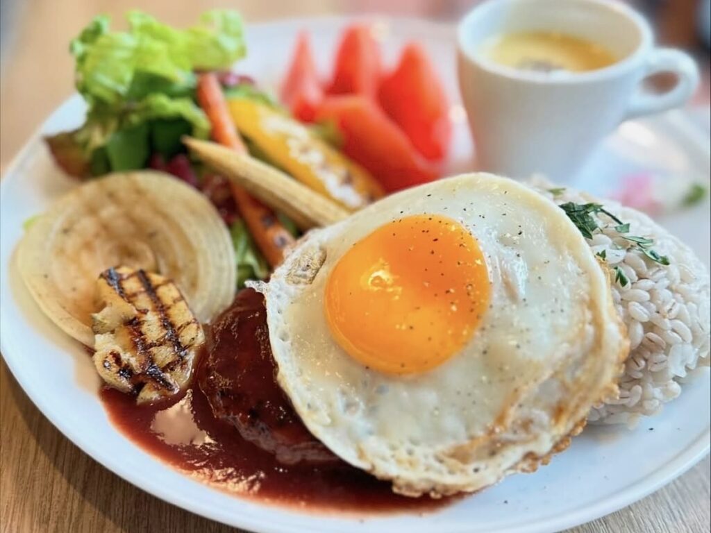 cafe voiz　目玉焼き